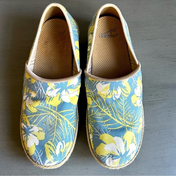 Dansko Victoria Canvas Tahiti Yellow Floral Print Espadrille Trim Work Clog 40 - Picture 4 of 15